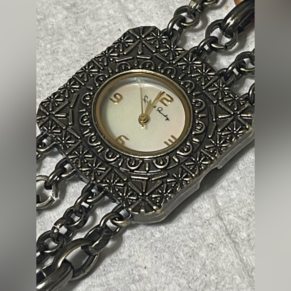 Vtg French Laundry Toggle Bracelet 4 Strand Ladies Watch